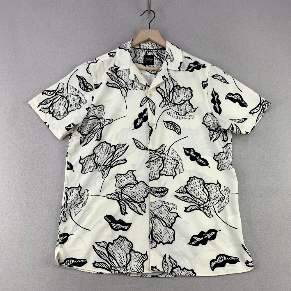 Essex Crossing Camp Shirt Mens M White Black Floral Stretch Short Sleeve Aloha